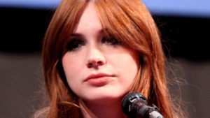 Scopri di più sull'articolo Pirati dei Caraibi: sarà Karen Gillan la nuova protagonista?