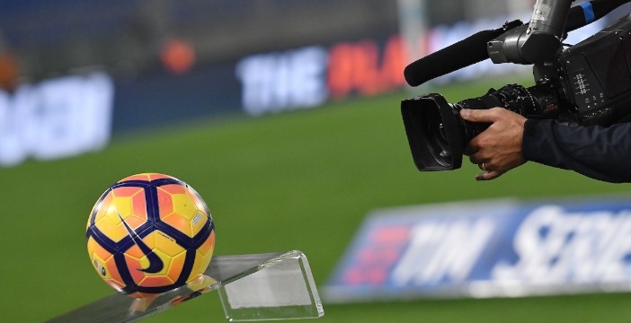 Al momento stai visualizzando In arrivo multe contro il pezzotto. De Siervo: “Da 2.500 a 25mila euro per tantissimi utenti”