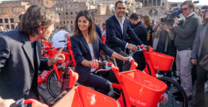 Scopri di più sull'articolo Uber lancia Jump, il bike sharing elettrico, a Roma: servizio caro ma le bici sono belle