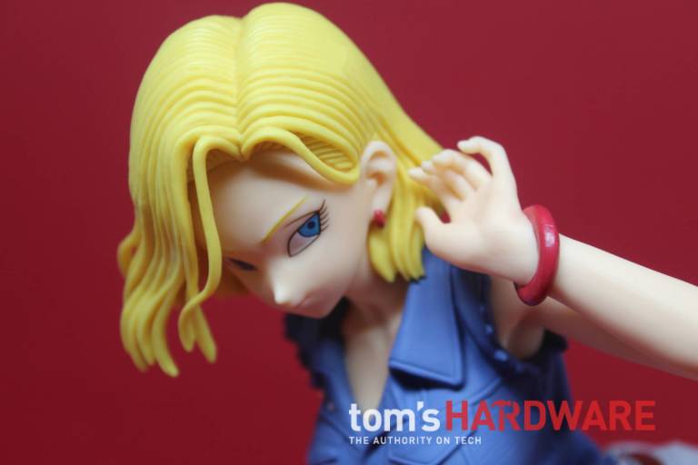 Al momento stai visualizzando Android 18 Glitter & Glamour Special Color da Banpresto