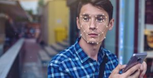 Scopri di più sull'articolo Facebook, stop agli account falsi grazie ai video selfie con riconoscimento facciale