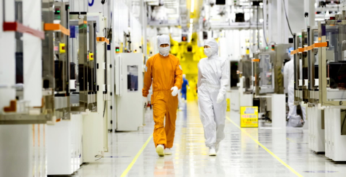 Al momento stai visualizzando Samsung costretta a smaltire DRAM contaminate. Il danno è di milioni di dollari