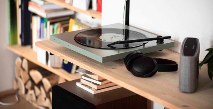 Al momento stai visualizzando Da Tone Factory il giradischi ultrasottile: è spesso appena 54 mm