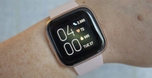 Scopri di più sull'articolo Fitbit, anche in Italia la misurazione dell’ossigeno nel sangue per gli smartwatch