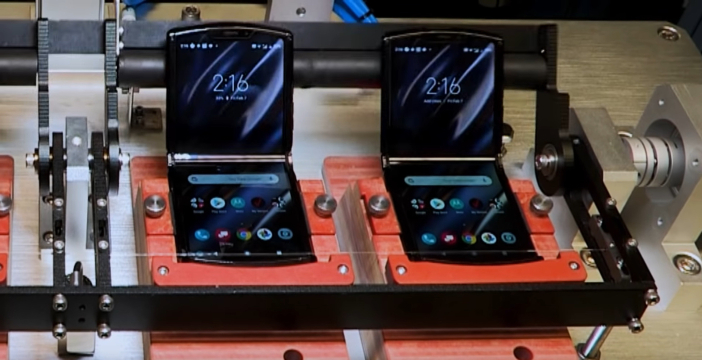 Al momento stai visualizzando Motorola risponde al test di piegatura del Razr con un video: “Ecco come andava fatto”