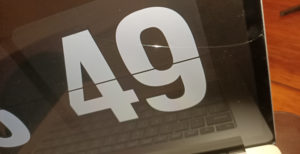 Scopri di più sull'articolo Il vetro degli schermi di alcuni Surface Laptop 3 si frattura in modo inspiegabile