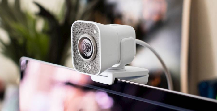 Al momento stai visualizzando Logitech StreamCam, la webcam dedicata al live streaming domestico