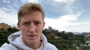 Scopri di più sull'articolo Fortnite: Tfue spiega perché si rifiuta di giocare con il controller