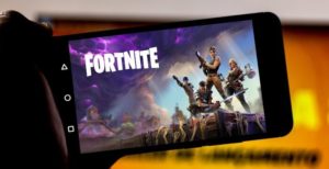 Scopri di più sull'articolo Epic porta Fortnite sul Play Store, ma è polemica: “Google ci ha costretto a farlo”