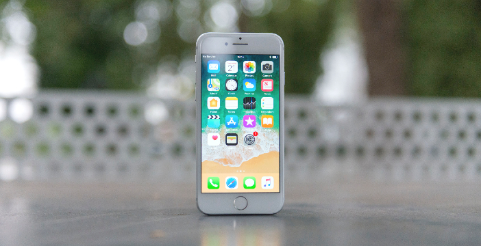 Al momento stai visualizzando Il nuovo iPhone SE appare per “errore” sul sito di Apple