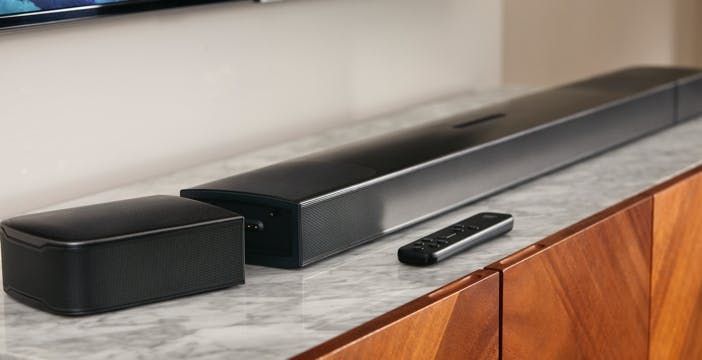 JBL Bar 9.1 è la soundbar con Dolby Atmos e satelliti wireless rimovibili e ricaricabili