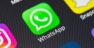 Scopri di più sull'articolo Stretta sui messaggi virali su WhatsApp: calo del 70%