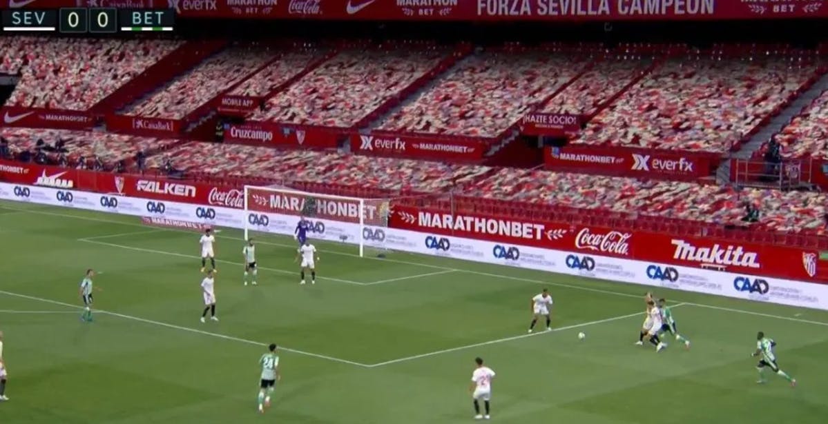 Al momento stai visualizzando Tifosi finti sugli spalti e audio dal videogioco FIFA. Così il calcio riparte a porte chiuse