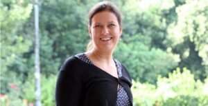 Scopri di più sull'articolo Rai Fiction perde la testa: Eleonora Andreatta lascia dopo 25 anni.  Da oggi gestisce la produzione delle serie Italiane di Netflix