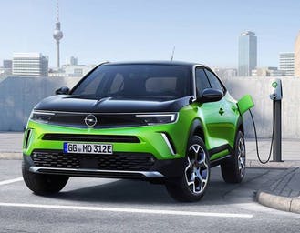Al momento stai visualizzando Opel svela Mokka-e, versione elettrica in vendita da fine estate