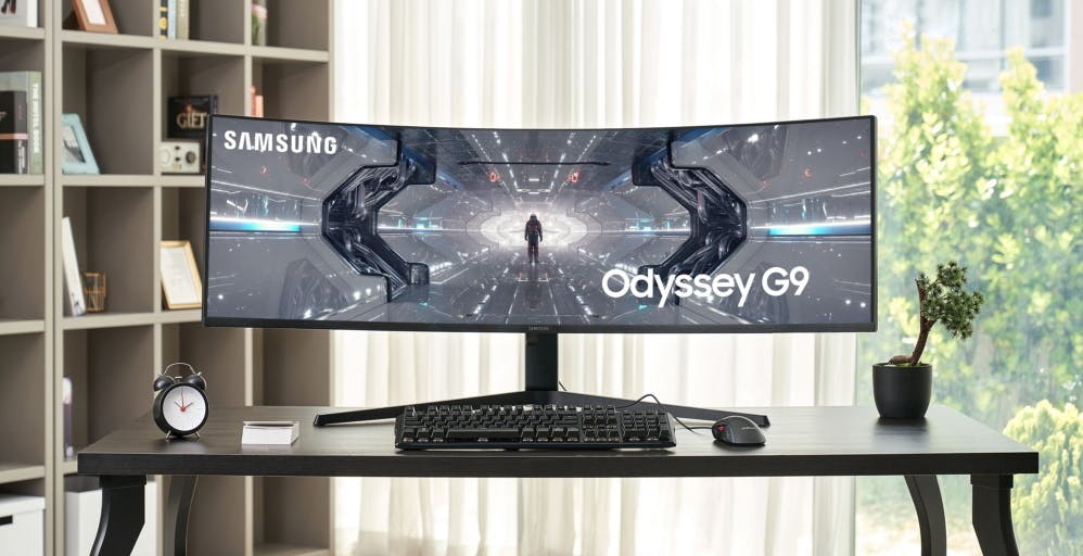 Ecco Odyssey G9, l’esagerato monitor gaming curvo di Samsung da 49 pollici