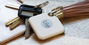 Scopri di più sull'articolo Tile denuncia Apple all’UE: posizione dominante schiaccia aziende terze