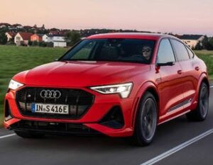 Scopri di più sull'articolo Sportiva, cattiva ed elettrica: Audi e-tron S arriva in autunno con i suoi 503 CV