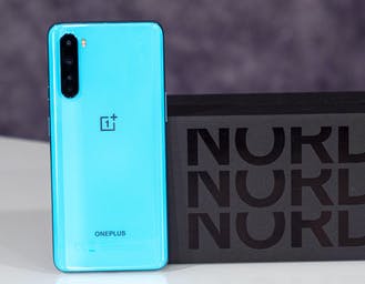 Al momento stai visualizzando Con Nord OnePlus ritrova la bussola: schermo OLED, 5G e velocità a 399 euro. Anteprima