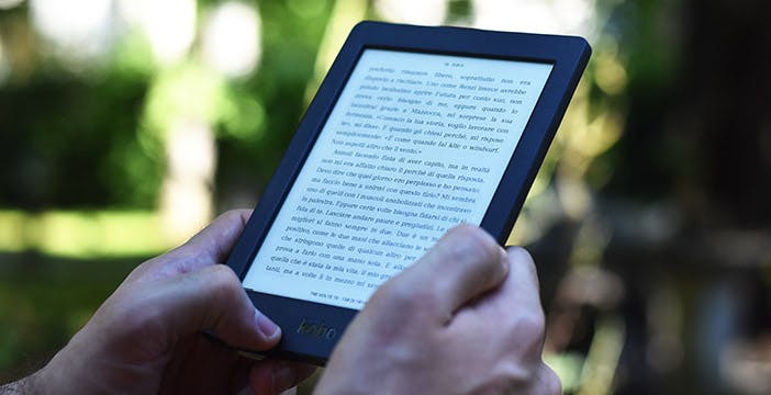 Al momento stai visualizzando La prova di Kobo Nia: un buon lettore ebook che costa 10 euro di troppo
