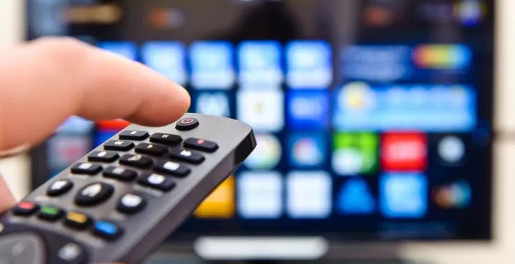 Al momento stai visualizzando Piratavano Sky e DAZN, maxi-operazione della Guardia di Finanza: oscurati 65mila abbonamenti illegali