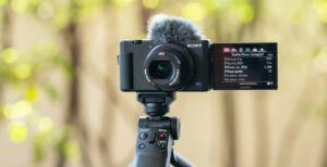 Scopri di più sull'articolo Le fotocamere Sony diventano webcam: arriva l’app Imaging Edge Webcam