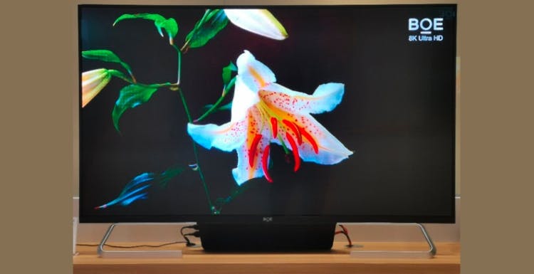 Scopri di più sull'articolo BOE presenta un TV OLED da 55 pollici con risoluzione 8K realizzato con stampa a getto