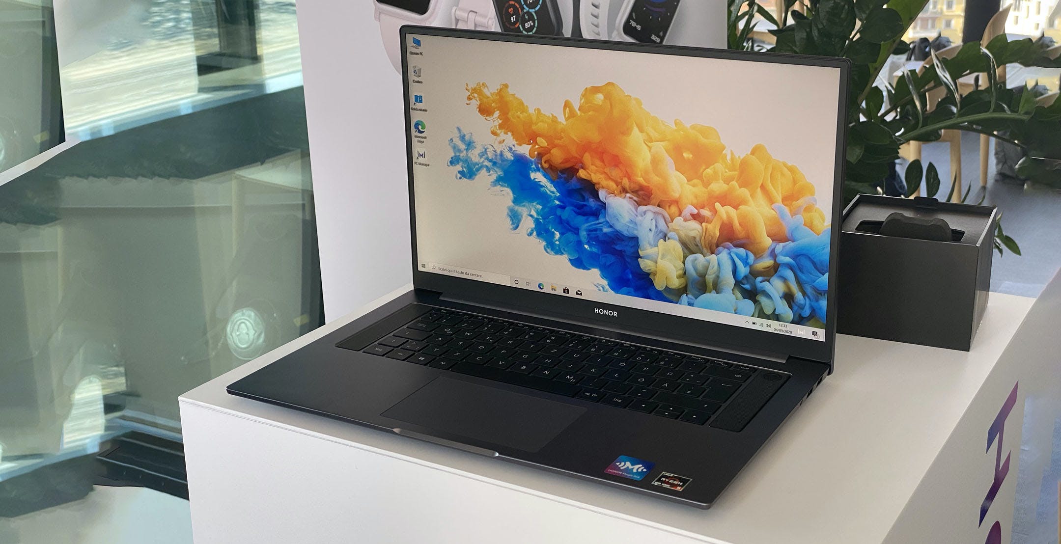 Al momento stai visualizzando MagicBook Pro, uno schermo da 16″ che ingombra come un 15″ e il velocissimo Ryzen 5 4600H a 899 euro