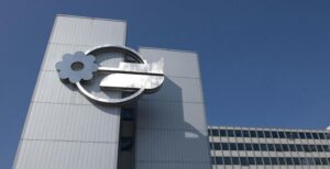 Scopri di più sull'articolo La legge Gasparri viola le regole UE. Ora Mediaset vuole fare parte della rete unica