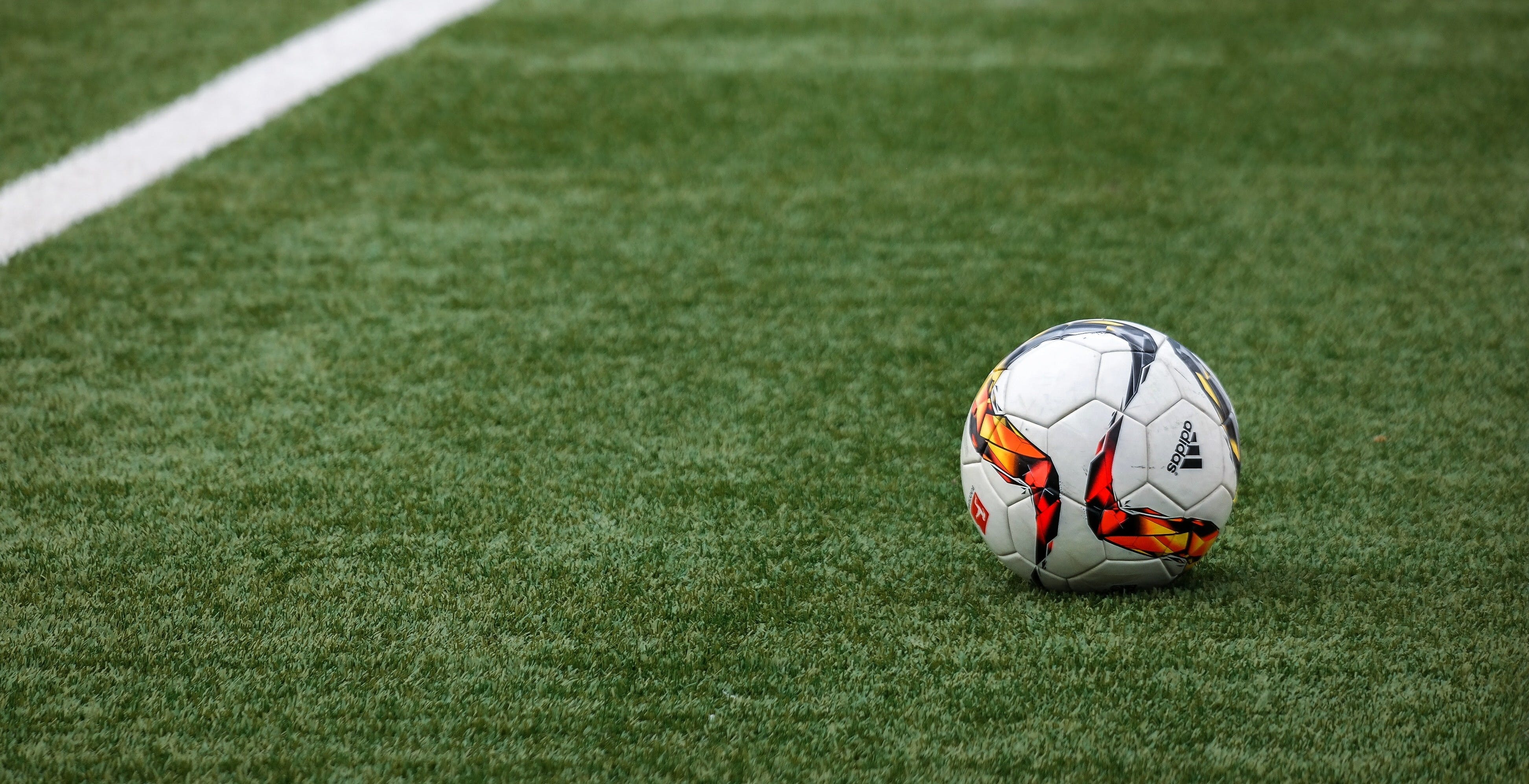 Al momento stai visualizzando Serie A, pronta maxi-offerta per la nuova società dei diritti TV: 1,3 miliardi di euro