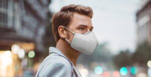 Scopri di più sull'articolo LG Puricare, ecco la mascherina a doppio filtro che purifica l’aria che respiriamo
