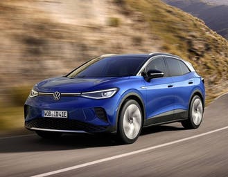 Al momento stai visualizzando Volkswagen svela la ID.4: batteria da 520 km a meno di 50.000 euro