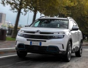 Scopri di più sull'articolo Test Drive Citroen C5 Aircross Plug-in Hybrid: a tu per tu con il primo SUV Citroen elettrificato