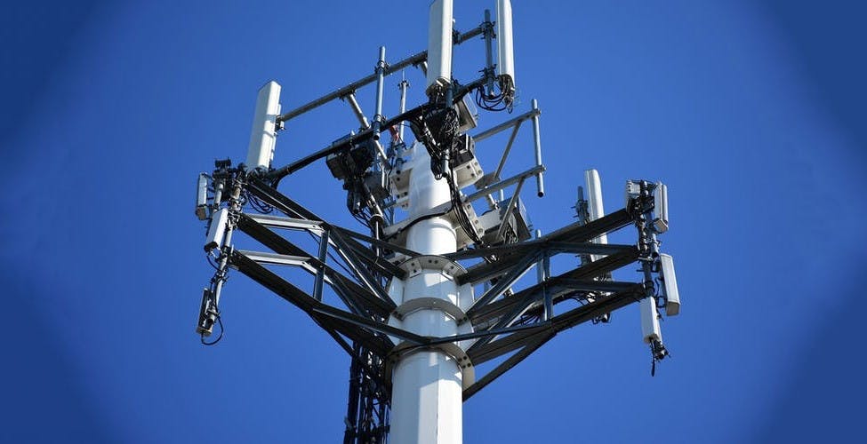 Al momento stai visualizzando 5G, WindTre ci riprova: “Bisogna alzare i limiti di emissione”