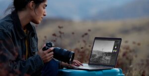 Scopri di più sull'articolo Il processore M1 finisce anche sul nuovo MacBook Pro da 13″. Apple: “20 ore di autonomia e 2 volte più veloce di Intel”