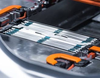Scopri di più sull'articolo Anche LG Chem vuole il cell-to-pack: batterie con più capacità e i costi crollano