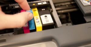 Scopri di più sull'articolo Cartucce non originali bloccate su stampanti HP, Antitrust: “Utenti non informati”. Multa di 10 milioni di euro