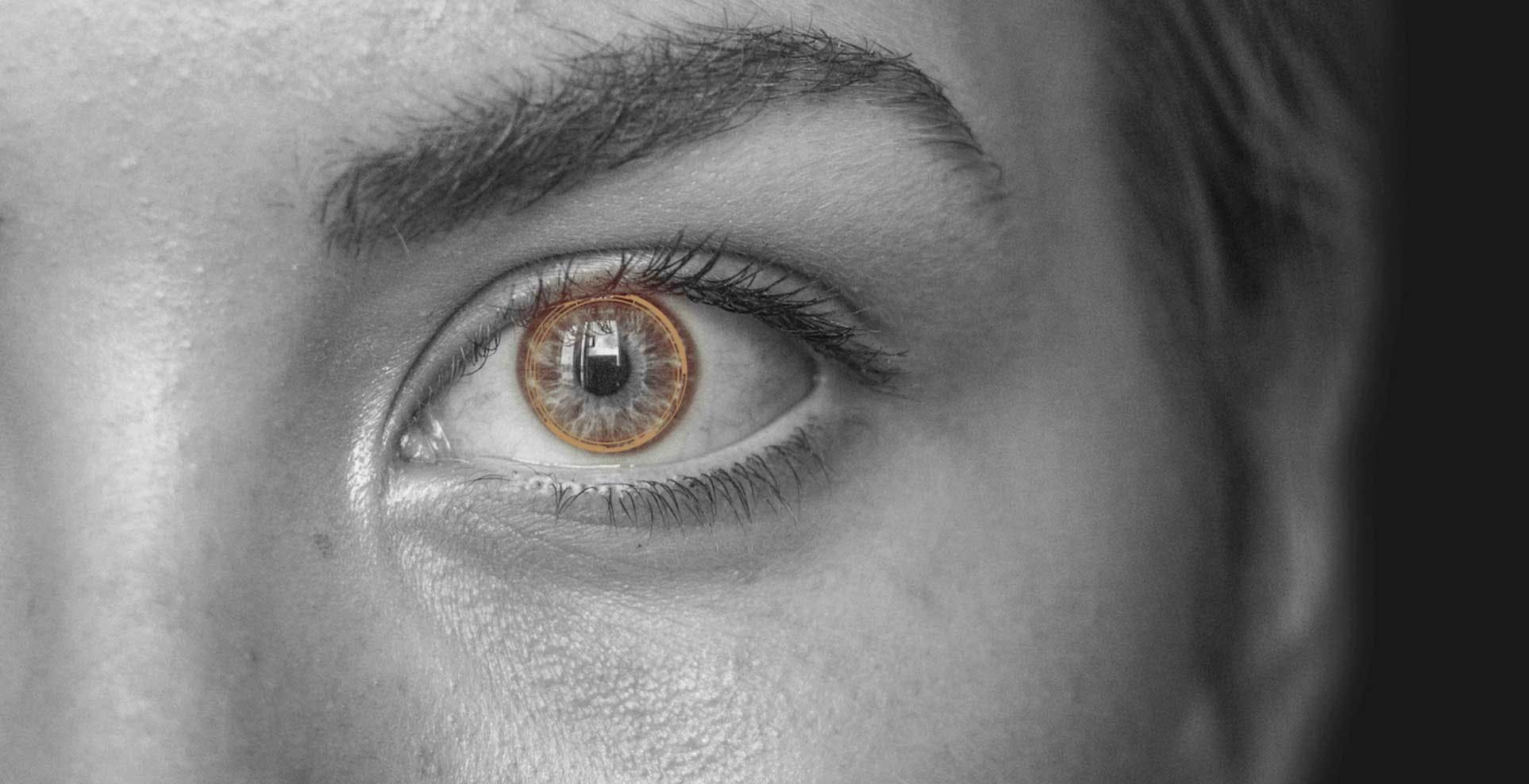 Scopri di più sull'articolo La fake news delle lenti a contatto con zoom 60x. Mossa disperata a caccia di un link