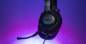 Scopri di più sull'articolo JBL Quantum One, recensione. Sono davvero le migliori cuffie da gaming?