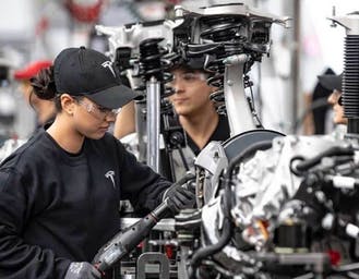 Al momento stai visualizzando Le auto elettriche inquinano più di quelle endotermiche? Lo studio italiano che smentisce questa credenza