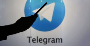 Scopri di più sull'articolo Dopo Parler ora nel mirino finisce Telegram: causa contro Apple per non aver rimosso l’app