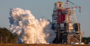 Scopri di più sull'articolo Test di accensione fallito per il sistema di lancio della NASA che riporterà l’uomo sulla Luna