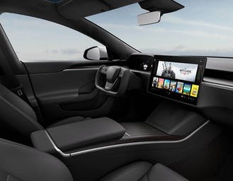 Al momento stai visualizzando Era tutto vero: Tesla Model S e X sono completamente nuove. Arrivano anche le Plaid