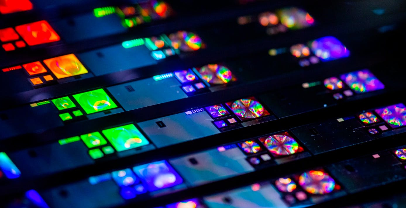 Al momento stai visualizzando Una azienda sta rivoluzionando le fotocamere degli smartphone con una lente super innovativa