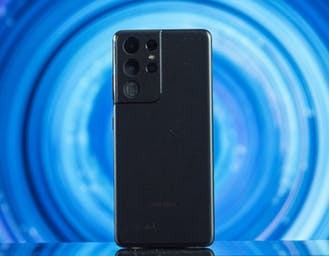 Al momento stai visualizzando Recensione Galaxy S21 Ultra. Autonomia, ricezione e fotocamere: tutto quello che si deve sapere