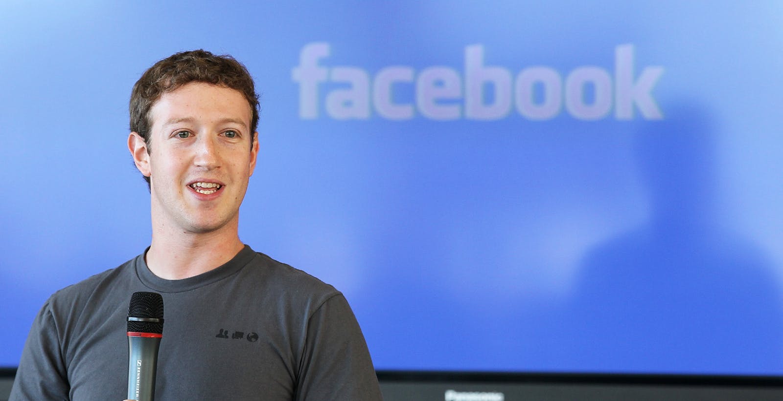 Facebook festeggia ottimi ricavi, ma i conti peggioreranno a causa delle novità di iOS 14 