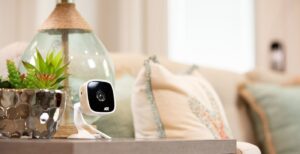 Scopri di più sull'articolo Attenzione alle videocamere di sicurezza LifeShield: un hacker potrebbe rubare le riprese