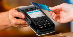 Scopri di più sull'articolo Super-cashback, ultima frontiera: micro donazioni anonime agli esercenti per scalare la classifica