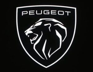 Scopri di più sull'articolo Peugeot cambia volto: alta gamma, elettrificazione e online: ecco il nuovo Leone