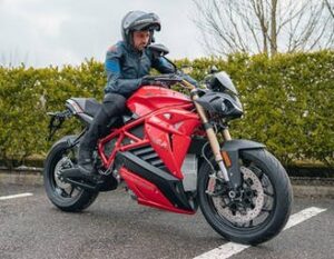 Scopri di più sull'articolo Energica sta studiando un sistema per parlare alla tua moto (e lei risponde)